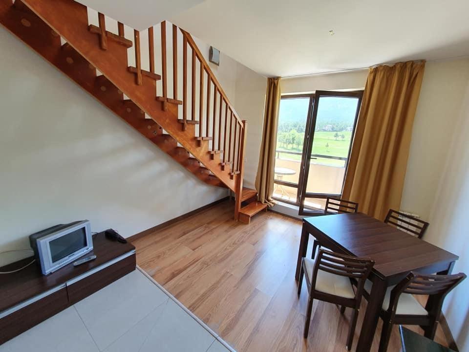 Aparthotel Sunny Duplex With Spectacular View In Terra Complex Razlog Exterior foto